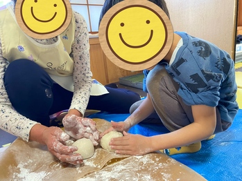 「くるくる丸めてね！」